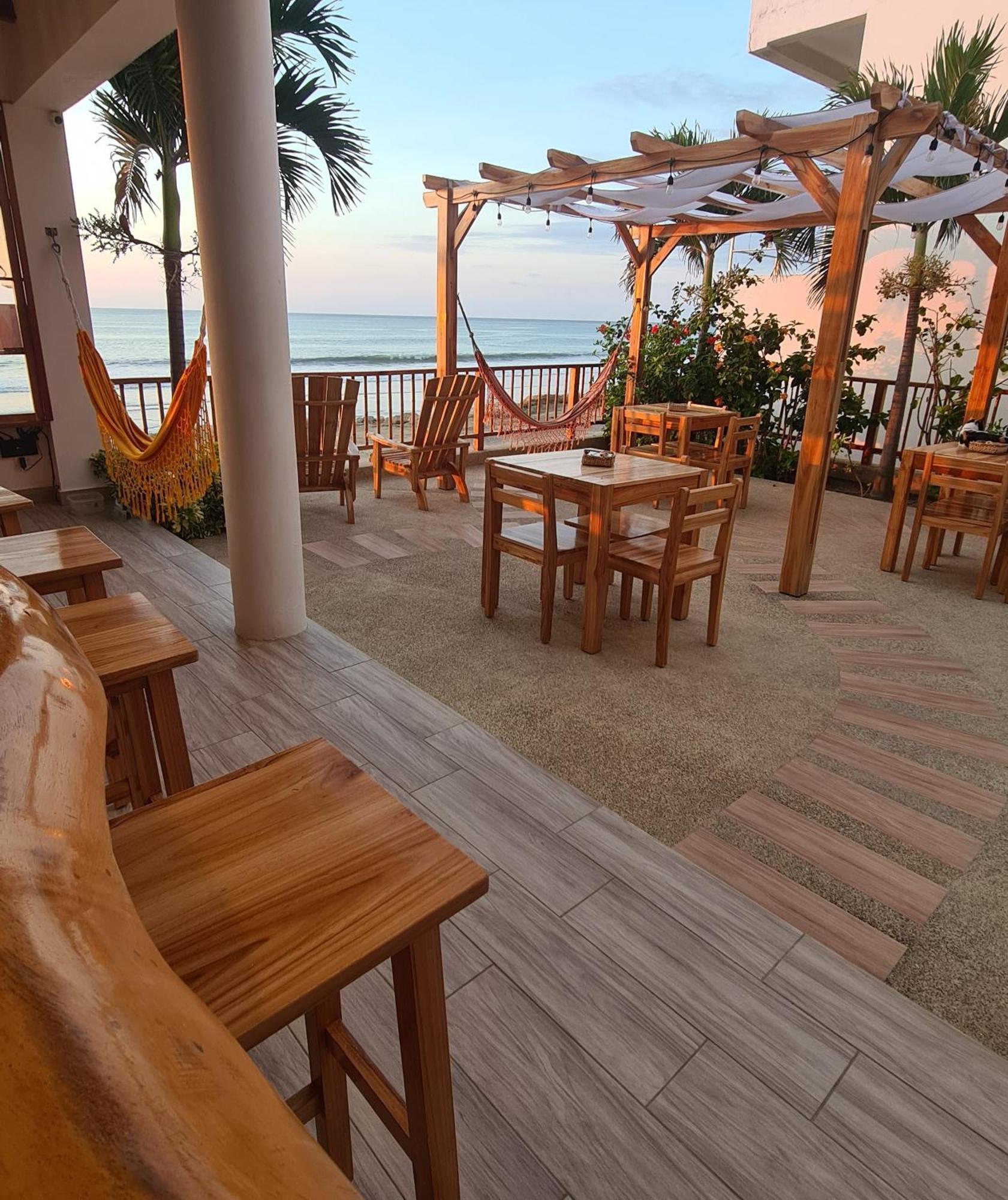 Intiquilla Hotel Manta Ngoại thất bức ảnh