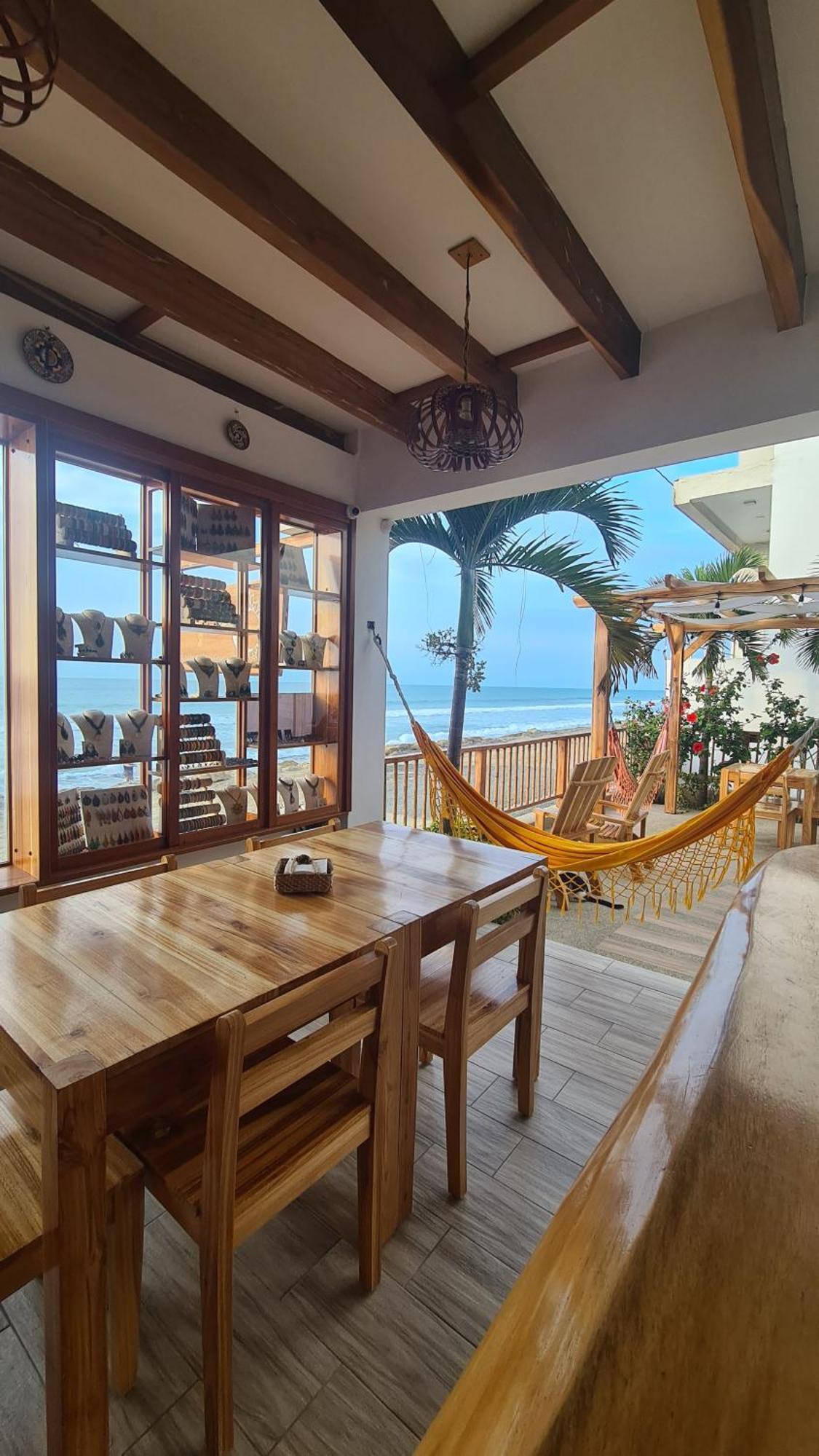Intiquilla Hotel Manta Ngoại thất bức ảnh